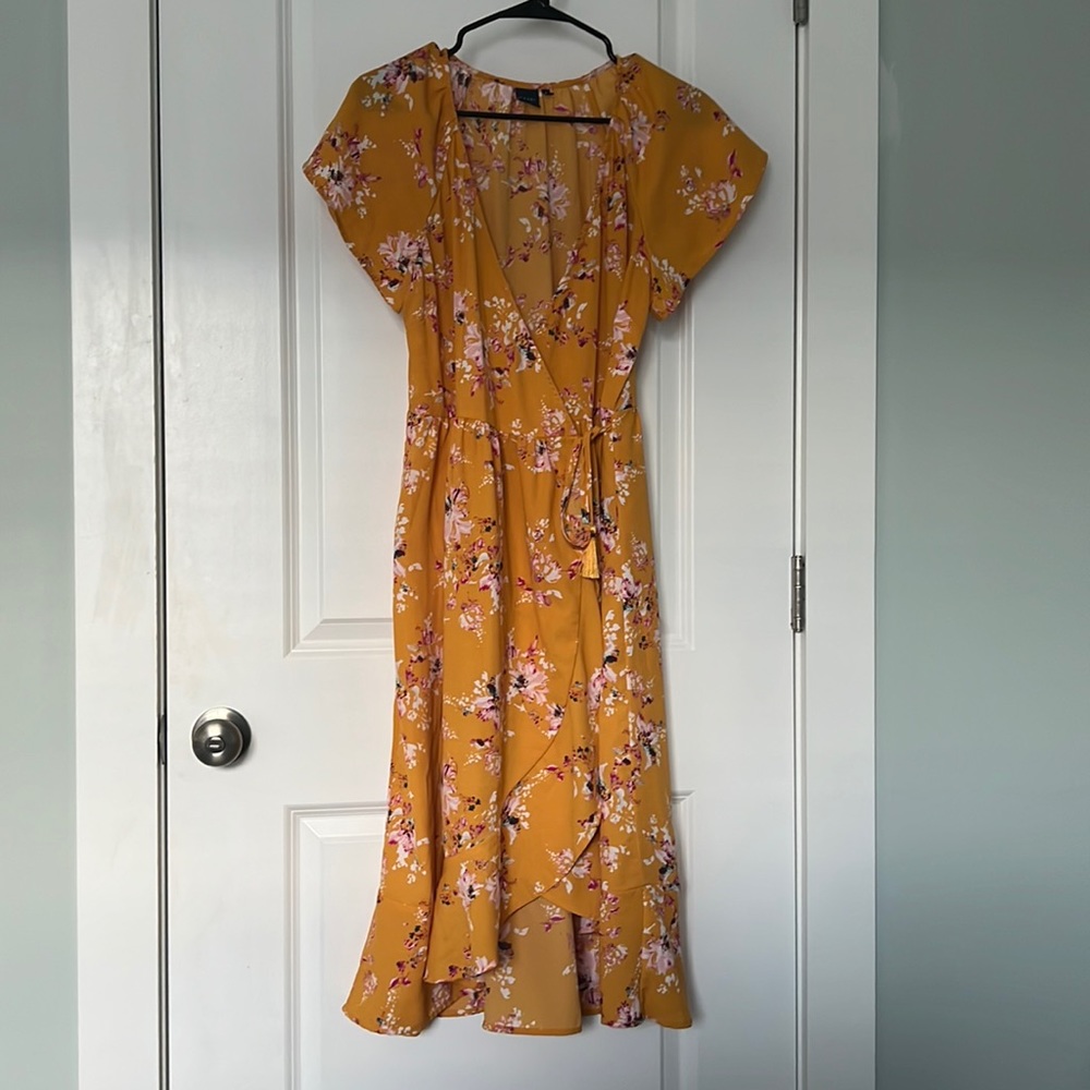 Yellow floral wrap dress size S